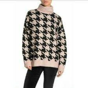 Vince Camuto | Houndstooth Turtleneck